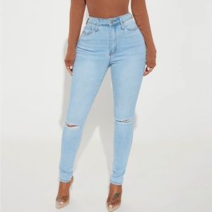 Fashion nova skinny jeans. Size 7/8